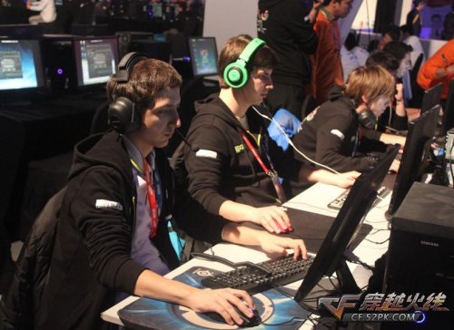 2025全球总决赛数据盘点：Light达成最高KDA