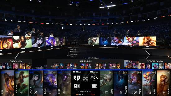 得分领先者崔小俊！ Shanks 击败了他的老队伍 Karis ，并且 Anyone's Legend 赢得了第一场比赛